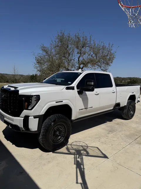 Vehicle exterior photographed at a detailing location